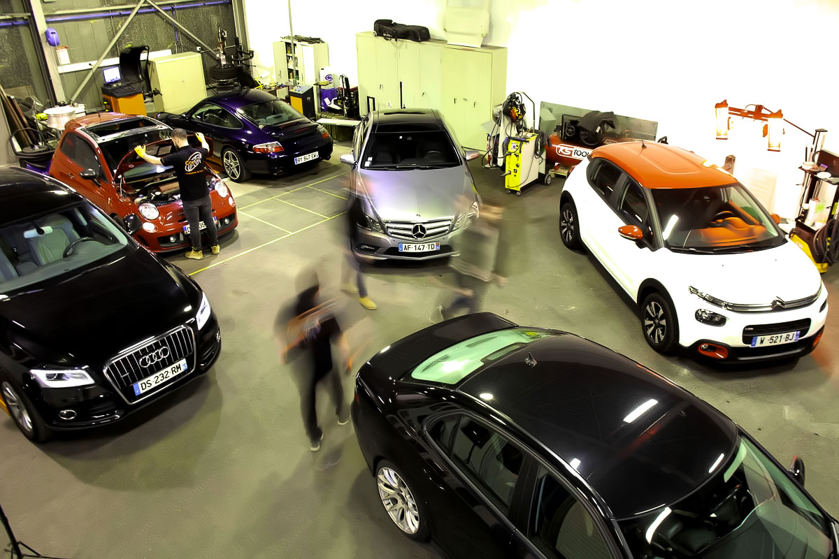 Atelier carrosserie peinture et débosselage voiture Clermont-Ferrand Carlift